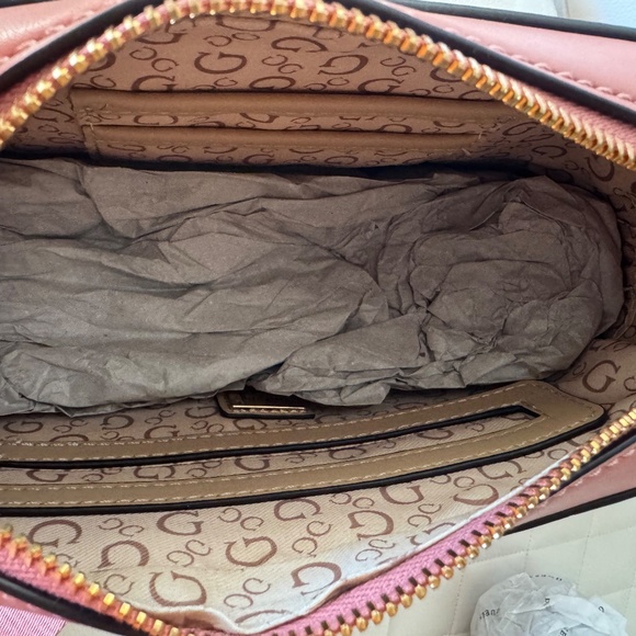 GUESS Dusty Rose Crossbody Bag Pink Gold Logo Strap New With Tags - Picture 6 of 7